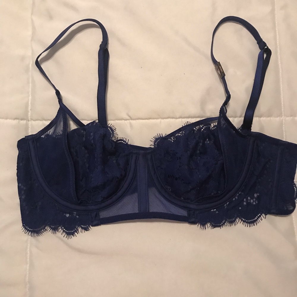 Victoria secret unlined balconet bra NEW 34B